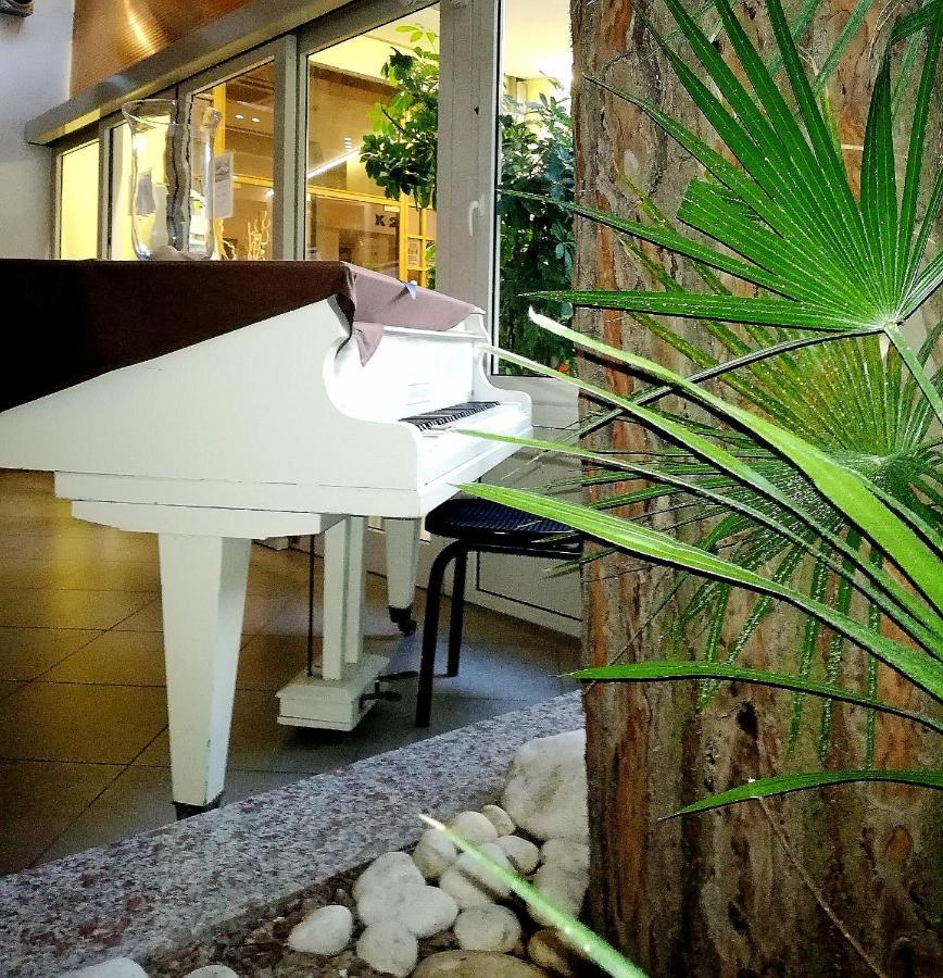 Hotel K2 Cervia 3 Stelle Sup Exterior photo