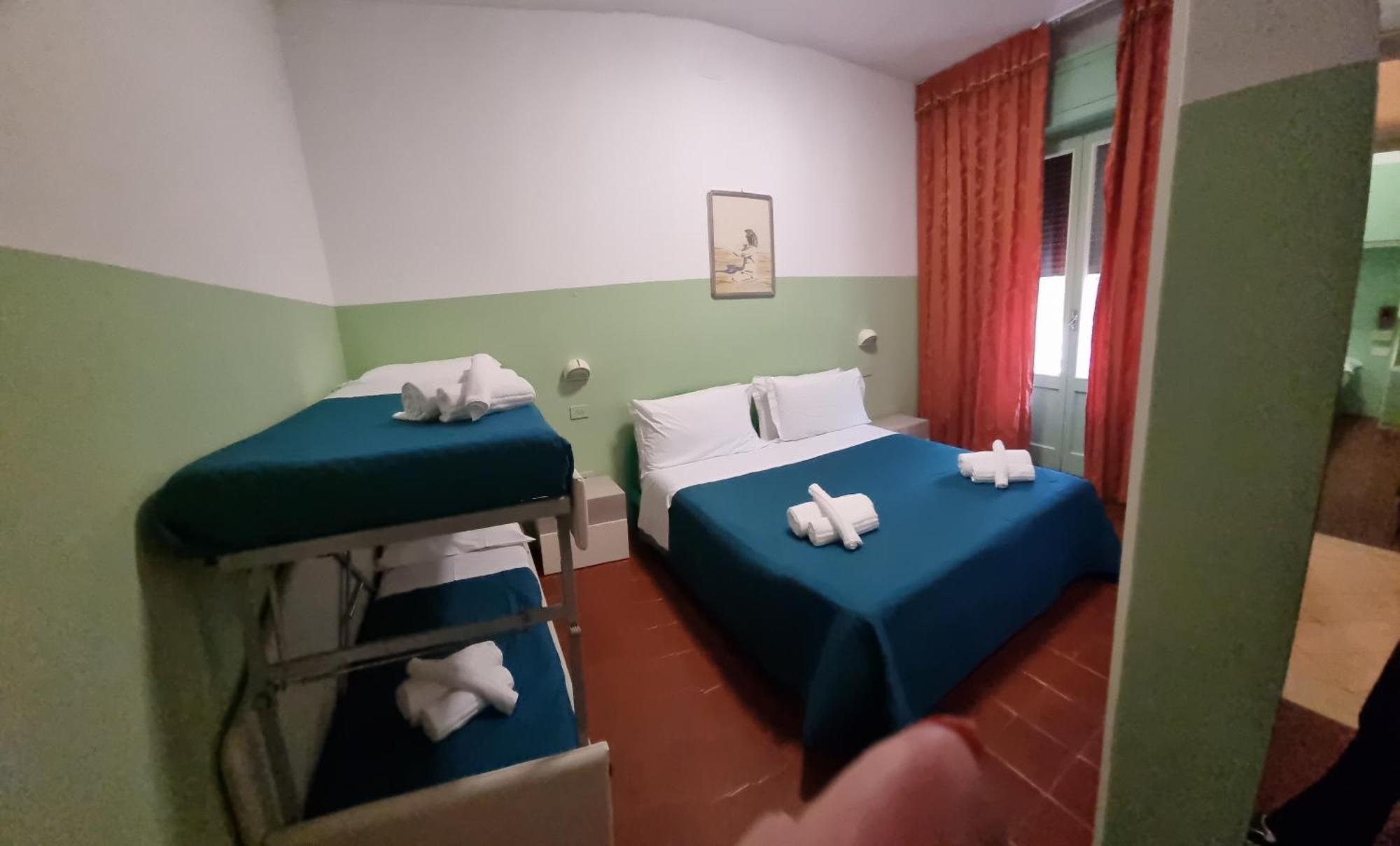 Hotel K2 Cervia 3 Stelle Sup Exterior photo