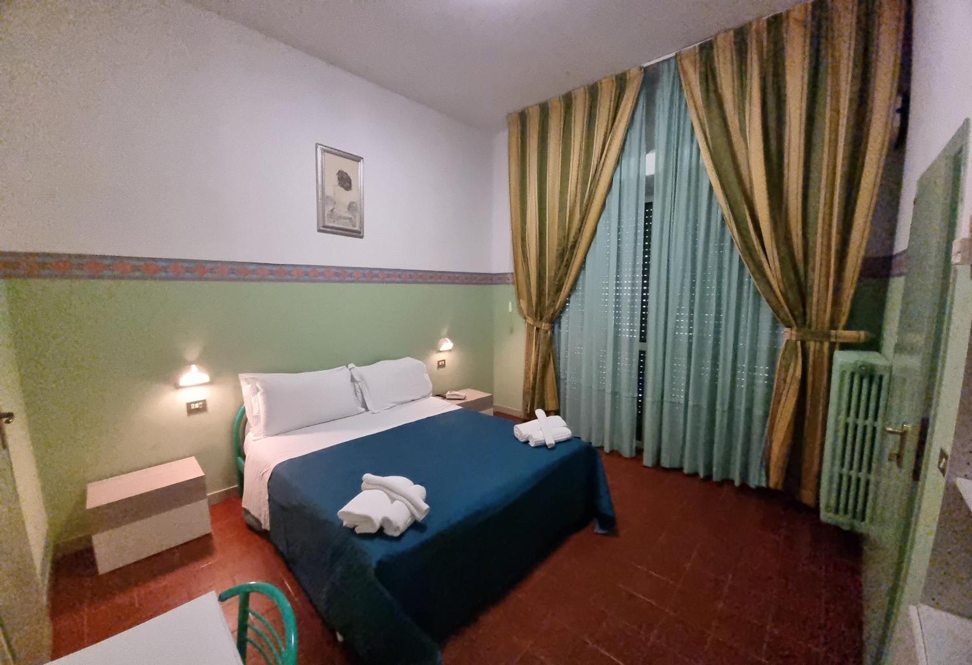 Hotel K2 Cervia 3 Stelle Sup Exterior photo